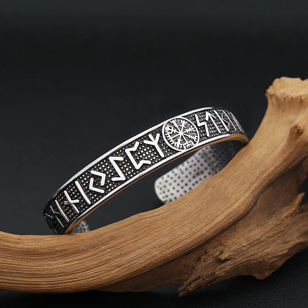 Silver bracelet 