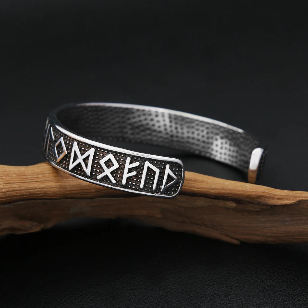 Silver bracelet 